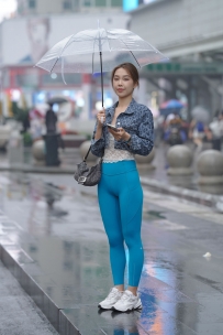 【精选街拍】Vol.1189 kaine模拍作品 - 心爱的蓝色瑜伽裤女孩 [1284P+2V-18.7GB]