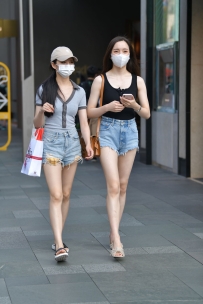 【精选街拍】Vol.3555 清爽牛仔短裤背心 [85P-1.75GB]