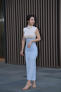 【精选街拍】Vol.1369 盛夏开叉长裙 [95P+1V-1.26GB]