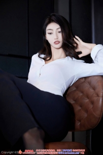 【XiuRen-秀人网】2023.11.21 No.7692 lingyu69 [72P-450MB]