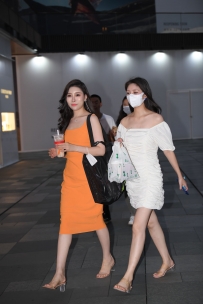 【精选街拍】Vol.2514 晚间闺蜜 [99P-2.04GB]