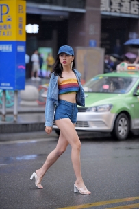 【精选街拍】Vol.0018 热裤长腿美女 [133P-3.61GB]