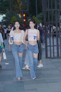 【精选街拍】Vol.2056 又飒又美 [82P-1.34GB]